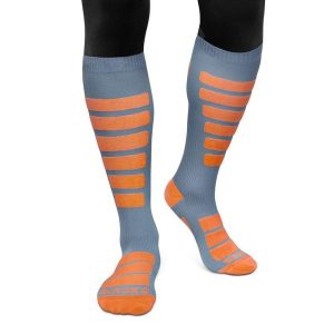 Skarpety do sportów zimowych unisex SIROKO Aoraki Slide. Brązowe skarpetki SIROKO, bez wzorów. Za 106,00 zł.