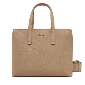Torebka Calvin Klein. Brązowe torebki klasyczne Calvin Klein, bez wzorów, bez dodatków. Za 329,99 zł.