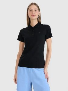 4F Koszulka polo w kolorze czarnym rozmiar: L. Czarne bluzki 4f, l, bez wzorów, bez kołnierzyka, bez ramiączek. Za 74,63 zł.