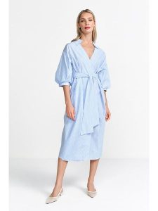 Rich & Royal Sukienka w kolorze błękitnym rozmiar: 34. Niebieskie sukienki Rich & Royal, bez wzorów, z tkaniny, bez kołnierzyka, bez ramiączek, midi. Za 261,57 zł.