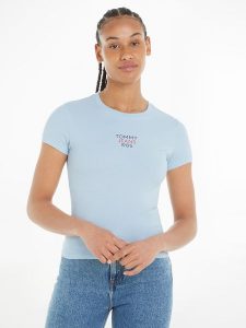 TOMMY JEANS Koszulka w kolorze błękitnym rozmiar: M. Niebieskie bluzki Tommy Jeans, m, bez wzorów, z bawełny, bez kołnierzyka, bez ramiączek. Za 105,38 zł.