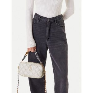 Torebka Steve Madden. Białe torebki klasyczne Steve Madden, bez wzorów, bez dodatków. Za 252,99 zł.