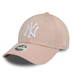 Czapka z daszkiem New Era. Czerwone czapki New Era, bez wzorów. Za 99,99 zł.
