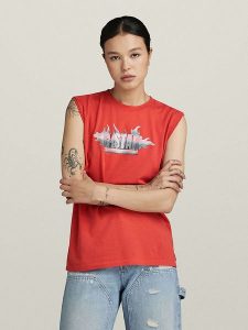 G-Star Top w kolorze czerwonym rozmiar: M. Czerwone topy G-Star, m, bez wzorów, z bawełny, retro, bez kołnierzyka, bez ramiączek. Za 122,96 zł.