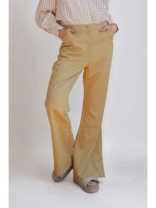 Monki Spodnie w kolorze żółtym rozmiar: 32. Żółte spodnie z wysokim stanem Monki, bez wzorów, z materiału, z podwyższonym stanem. Za 43,99 zł.