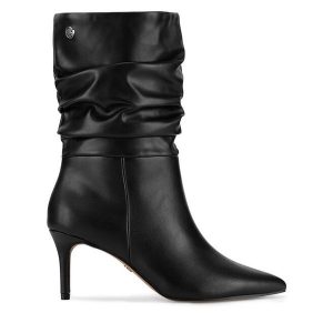 Botki Nine West. Czarne botki Nine West, bez wzorów, bez obcasa, na szpilce, bez zapięcia. Za 299,99 zł.