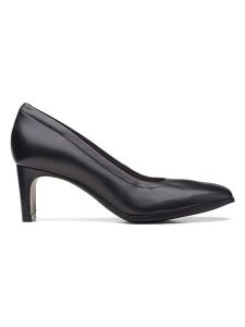 Clarks Skórzane czółenka "Seren" w kolorze czarnym rozmiar: 41. Czarne czółenka Clarks, bez wzorów, bez obcasa, bez zapięcia. Za 192,33 zł.