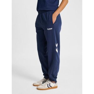 Damskie spodnie dresowe Hummel Legacy 2.0. Niebieskie spodnie dresowe Hummel, na lato, bez wzorów, z dresówki. Za 269,50 zł.