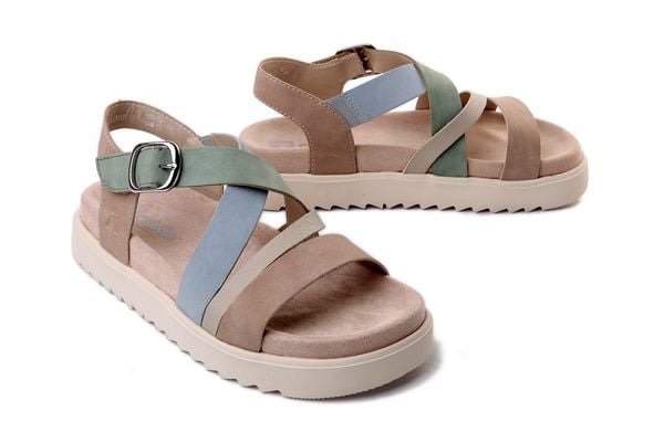 Rieker V5663-60 beige, sandały damskie. Brązowe sandały Rieker, bez wzorów, bez obcasa, bez zapięcia. Za 263,92 zł.