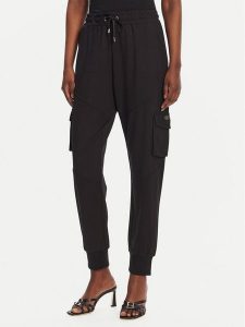 Liu Jo Sport Spodnie dresowe TA5043 JS182 Czarny Regular Fit. Czarne spodnie dresowe Liu Jo Sport, xl, bez wzorów, z dresówki. Za 419,99 zł.