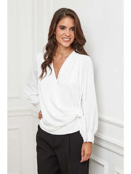 L'armoire de Suzette Bluzka w kolorze białym rozmiar: 38/40. Białe bluzki L'armoire de Suzette, l, bez wzorów, klasyczne, bez kołnierzyka, bez ramiączek. Za 117,73 zł.