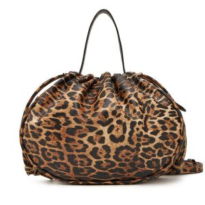 Torebka Pieces. Brązowe torebki klasyczne Pieces, bez wzorów, bez dodatków. Za 219,99 zł.