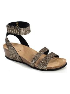 BACKSUN Sandały "Camiri" w kolorze złotym na koturnie rozmiar: 39. Żółte sandały Backsun, bez wzorów, z otwartym noskiem, bez obcasa, na koturnie, bez zapięcia. Za 173,99 zł.