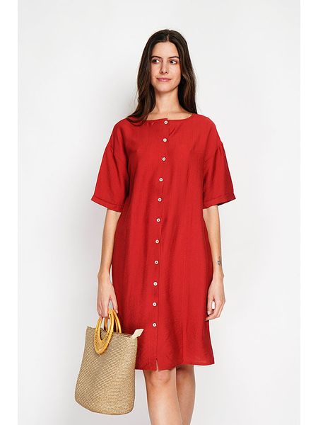 William de Faye Sukienka w kolorze czerwonym rozmiar: 40. Czerwone sukienki William de Faye, bez wzorów, klasyczne, bez kołnierzyka, bez ramiączek, midi. Za 104,39 zł.