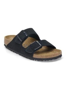 Birkenstock Skórzane klapki "Arizona" w kolorze czarnym rozmiar: 37. Czarne klapki Birkenstock, bez wzorów, ze skóry, z otwartym noskiem, bez obcasa. Za 412,88 zł.