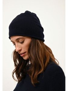 Just Cashmere Kaszmirowa czapka "Lauren" w kolorze granatowym rozmiar: onesize. Niebieskie czapki Just Cashmere, bez wzorów, z kaszmiru. Za 121,99 zł.