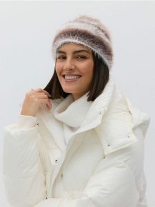 Czapka beanie - brązowy. Brązowe czapki Reserved, bez wzorów. Za 39,99 zł.