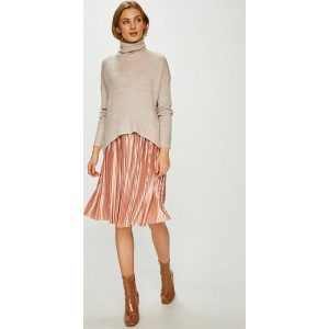 Vero Moda - Sweter. Golfy marki Vero Moda. W wyprzedaży za 69,90 zł.