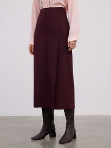 BGN Spódnica w kolorze bordowym rozmiar: 40. Czerwone spódnice BGN, na co dzień, bez wzorów, midi. Za 104,39 zł.