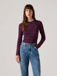 Levi's Koszulka w kolorze granatowo-czerwonym rozmiar: M. Niebieskie bluzki Levi's®, m, bez wzorów, prążkowane, bez kołnierzyka, bez ramiączek. Za 121,45 zł.