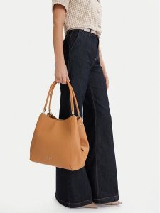 Nine West Torebka CEO-Olira-LDA8566 Brązowy. Brązowe torebki klasyczne Nine West, bez wzorów, z materiału, bez dodatków. Za 199,99 zł.