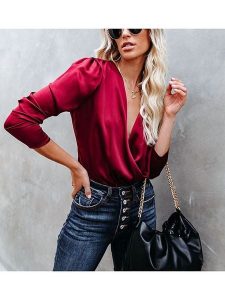 Milan Kiss Bluzka w kolorze czerwonym rozmiar: XL. Czerwone bluzki Milan Kiss, xl, bez wzorów, bez kołnierzyka, bez ramiączek. Za 152,99 zł.