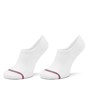 Stopki Tommy Hilfiger. Białe skarpetki TOMMY HILFIGER, bez wzorów. Za 49,99 zł.