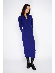 ASSUILI Sukienka dzianinowa w kolorze granatowym rozmiar: 36. Niebieskie sukienki Assuili, bez wzorów, z dzianiny, bez kołnierzyka, bez ramiączek, maxi. Za 152,99 zł.
