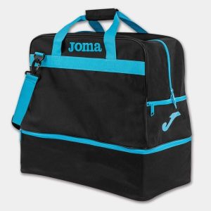 Torba sportowa unisex Joma Training III. Czarne torby podróżne i sportowe JOMA, bez wzorów, z materiału. Za 89,16 zł.