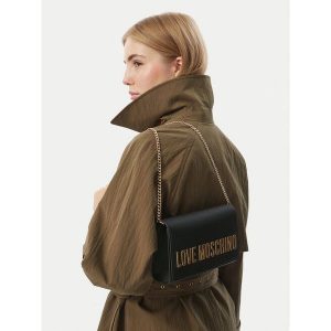 Torebka LOVE MOSCHINO. Czarne torebki wieczorowe LOVE MOSCHINO, bez wzorów, bez dodatków. Za 699,99 zł.