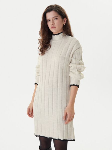 ONLY Sukienka dzianinowa Chick Stitch 15366020 Beżowy Loose Fit. Brązowe kombinezony ONLY, m, bez wzorów, z dzianiny, bez kołnierzyka, bez ramiączek. Za 149,99 zł.