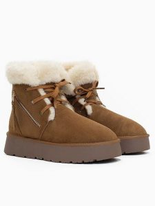 Blackfield Botki zimowe "Celia" w kolorze brązowym rozmiar: 37. Brązowe botki Blackfield, na zimę, bez wzorów, bez obcasa, na platformie, bez zapięcia. Za 166,10 zł.