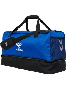 Torba sportowa Hummel Core 2.0 W SC. Czarne torby podróżne i sportowe Hummel, bez wzorów, z materiału, na ramię. Za 175,86 zł.