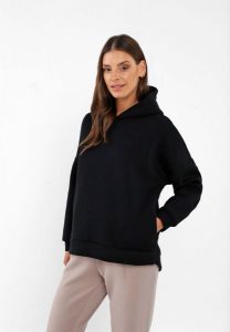 Bluza oversize z kapturem B-SIGI. Czarne bluzy Volcano, s, bez wzorów, z dzianiny, z kapturem. Za 159,99 zł.