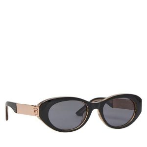 Okulary przeciwsłoneczne Guess. Czarne okulary przeciwsłoneczne Guess. Za 589,99 zł.