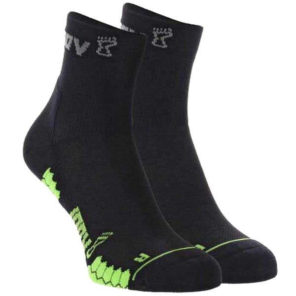 Skarpetki sportowe dla dorosłych Trailfly Mid Sock. Czarne skarpetki Inov-8, bez wzorów, z lycry. Za 99,99 zł.