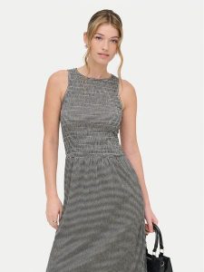 ONLY Sukienka letnia Celle 15369284 Czarny Regular Fit. Czarne kombinezony ONLY, na lato, xs, bez wzorów, z syntetyku, bez kołnierzyka, bez ramiączek. Za 149,99 zł.