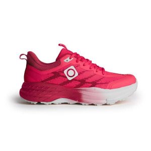 Uniseksowe, wielofunkcyjne buty techniczne DINUBA z 4-milimetrową przyczepnością. Czerwone buty trekkingowe Izas, bez zapięcia. W wyprzedaży za 269,52 zł.