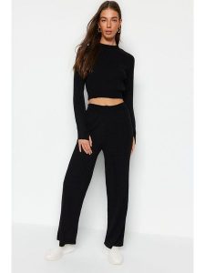Trendyol 2-częściowy zestaw w kolorze czarnym rozmiar: L. Czarne swetry oversize Trendyol, l, bez wzorów, bez ramiączek. Za 86,99 zł.