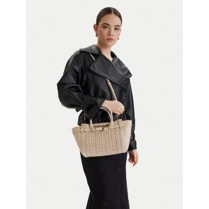 Torebka Just Cavalli. Brązowe torebki klasyczne Just Cavalli, bez wzorów, bez dodatków. Za 587,99 zł.