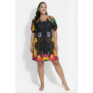 Damskie Sukienka z dżerseju koty trapezowy krój dekolt w serek rękaw 1/2. Czarne sukienki Ulla Popken, plus size, bez wzorów, z dżerseju, sportowe, bez kołnierzyka, plus size, bez ramiączek, sportowe. Za 239,99 zł.