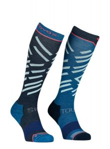 Skarpety skiturowe damskie Ortovox Ski Tour Long Socks. Zielone skarpetki ORTOVOX, bez wzorów, z elastanu. Za 186,99 zł.