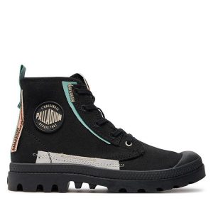 Trapery Palladium. Czarne buty zimowe Palladium, bez obcasa, bez zapięcia. Za 369,99 zł.