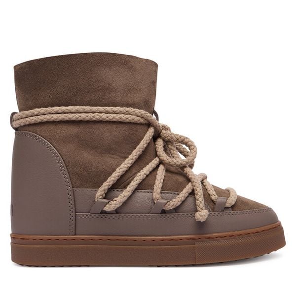 Śniegowce Inuikii. Brązowe buty zimowe Inuikii, bez obcasa, bez zapięcia. Za 889,99 zł.