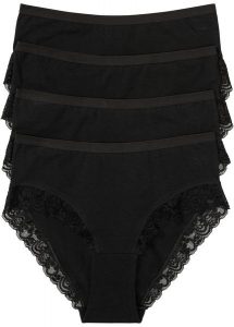 Figi maxi (4 pary). Czarne figi bonprix, bez wzorów, z koronki. Za 62,99 zł.