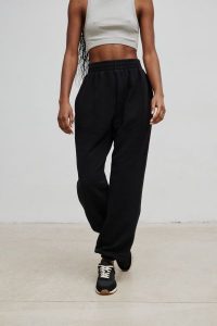 Spodnie dresowe typu jogger w kolorze WASHED BLACK - STAGER-XL. Czarne spodnie dresowe Marsala, s, bez wzorów, z bawełny. W wyprzedaży za 134,95 zł.