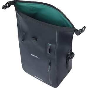 Tylna torba Basil Rivo 15L. Czarne torby podróżne i sportowe BASIL, bez wzorów, z materiału. Za 261,65 zł.