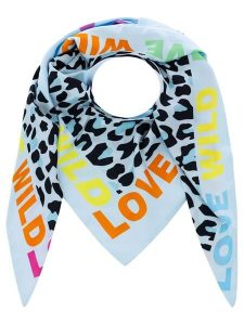 Zwillingsherz Chusta trójkątna "Wild Love" w kolorze błękitnym ze wzorem - 138 x 68 cm rozmiar: onesize. Niebieskie apaszki i chusty Zwillingsherz, bez wzorów, z materiału. Za 104,89 zł.