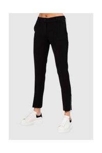 GUESS Czarne spodnie damskie, Rozmiar S. Czarne spodnie dresowe Guess, s, z aplikacjami, z dresówki. W wyprzedaży za 326,99 zł.