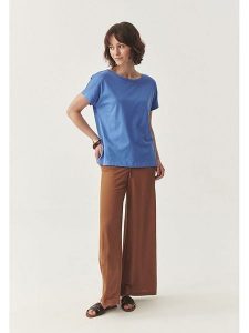 TATUUM Koszulka w kolorze niebieskim rozmiar: L. Niebieskie bluzki Tatuum, l, bez wzorów, z bawełny, bez kołnierzyka, bez ramiączek. Za 86,99 zł.